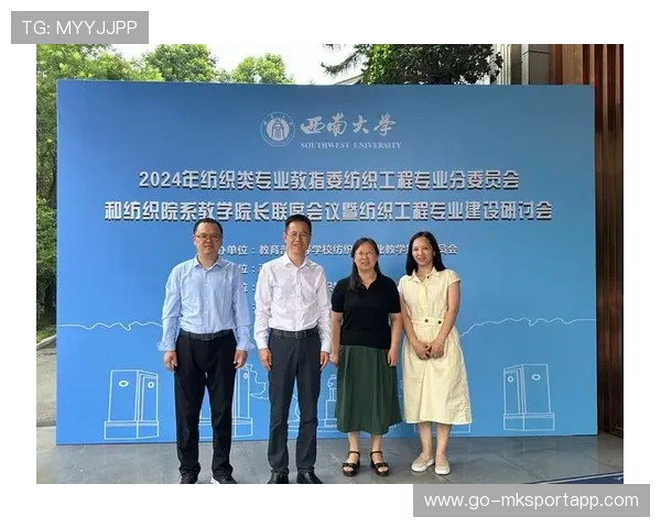 西南大学教师招聘考生跑步进场获网友关注,西南大学招聘老师