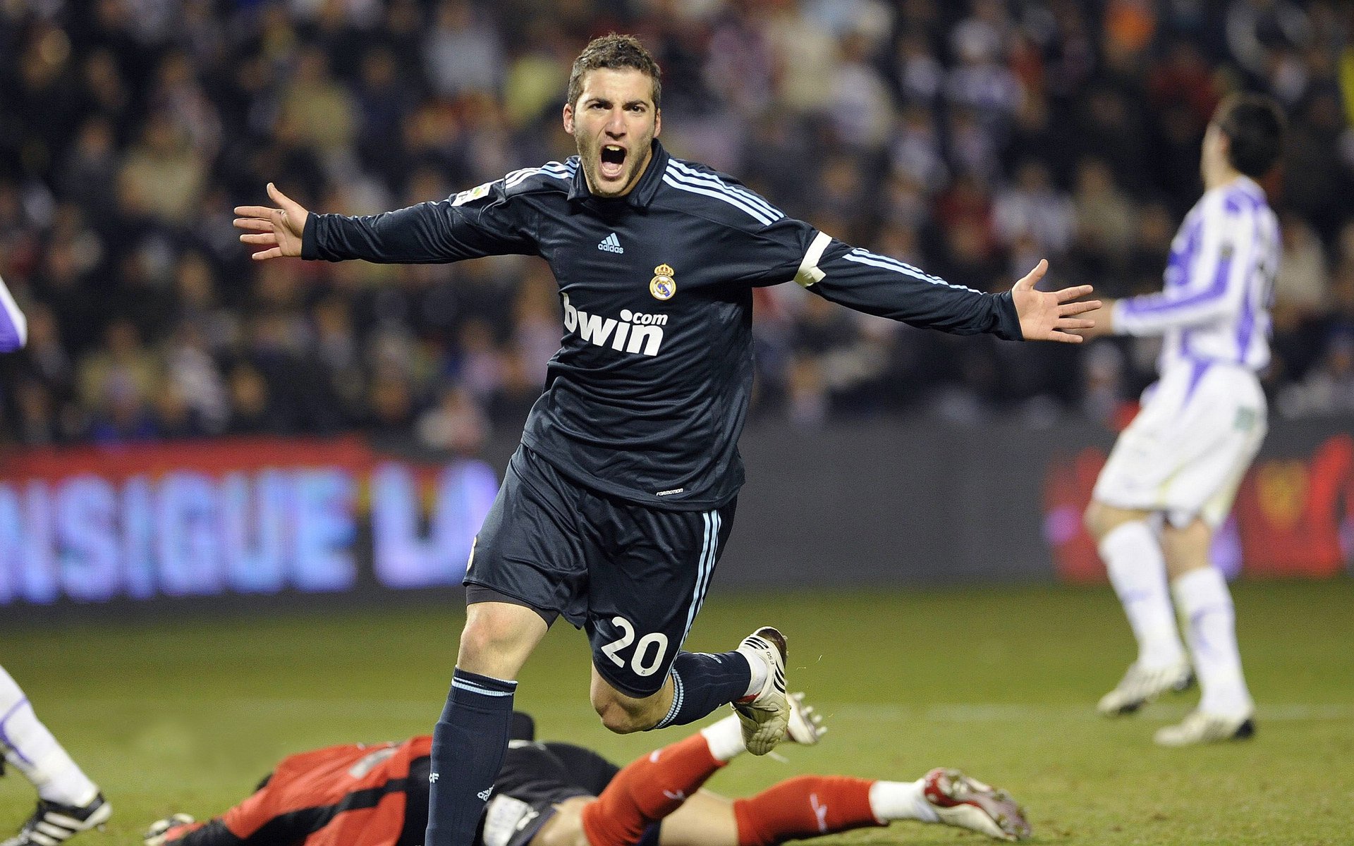 mk体育官网登录-世界杯中国青年队战败 球迷鼓励保持信心，中国青少年足球世界杯